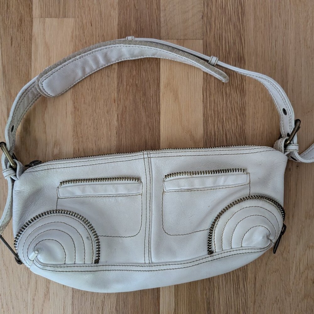 GAP vintage Fall 2004 leather purse